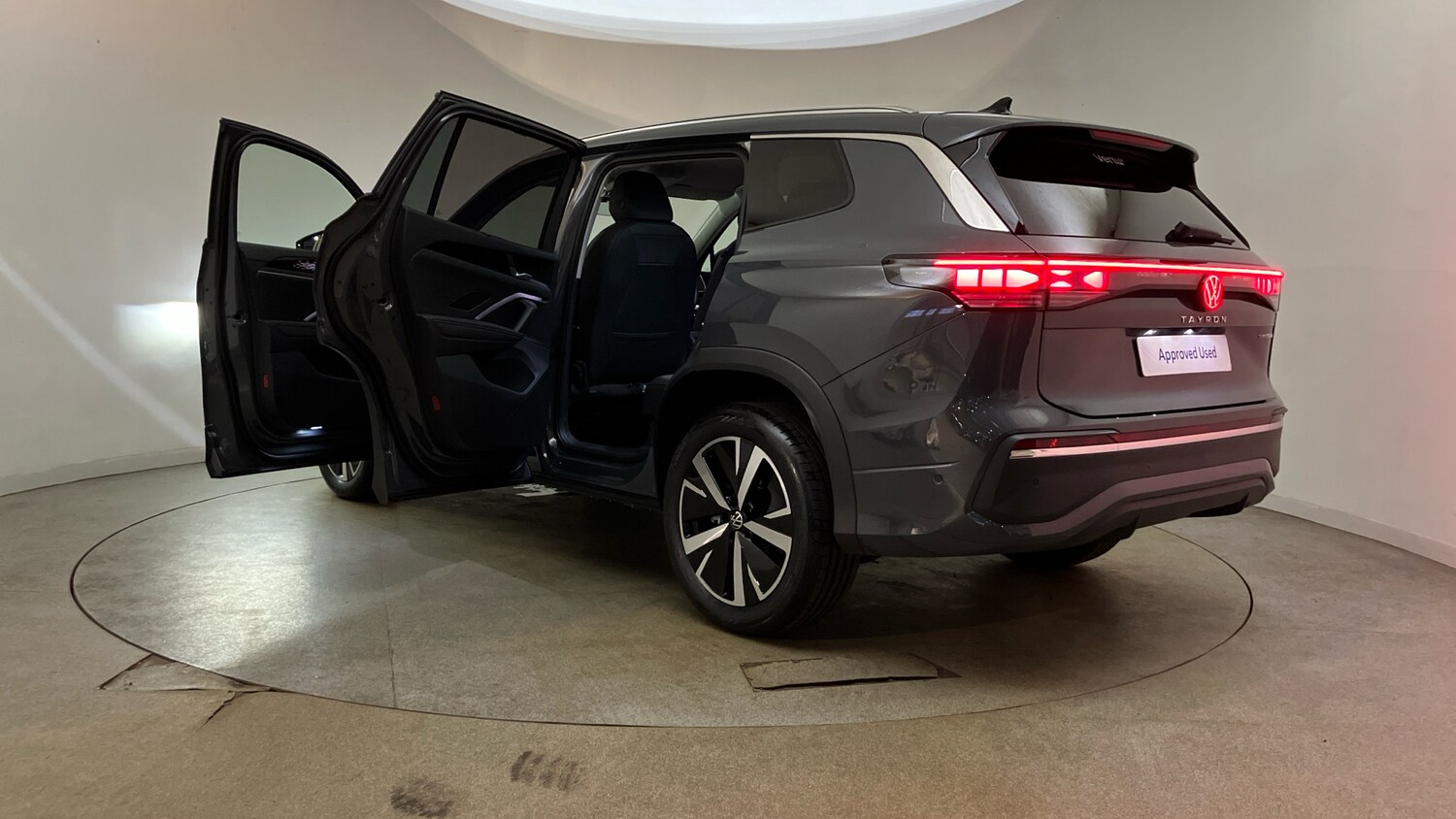 Used Volkswagen Touran 2025 for sale - 77982762: Photo 36