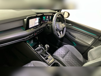 Used Volkswagen Golf 2024 for sale - 78109299: Photo