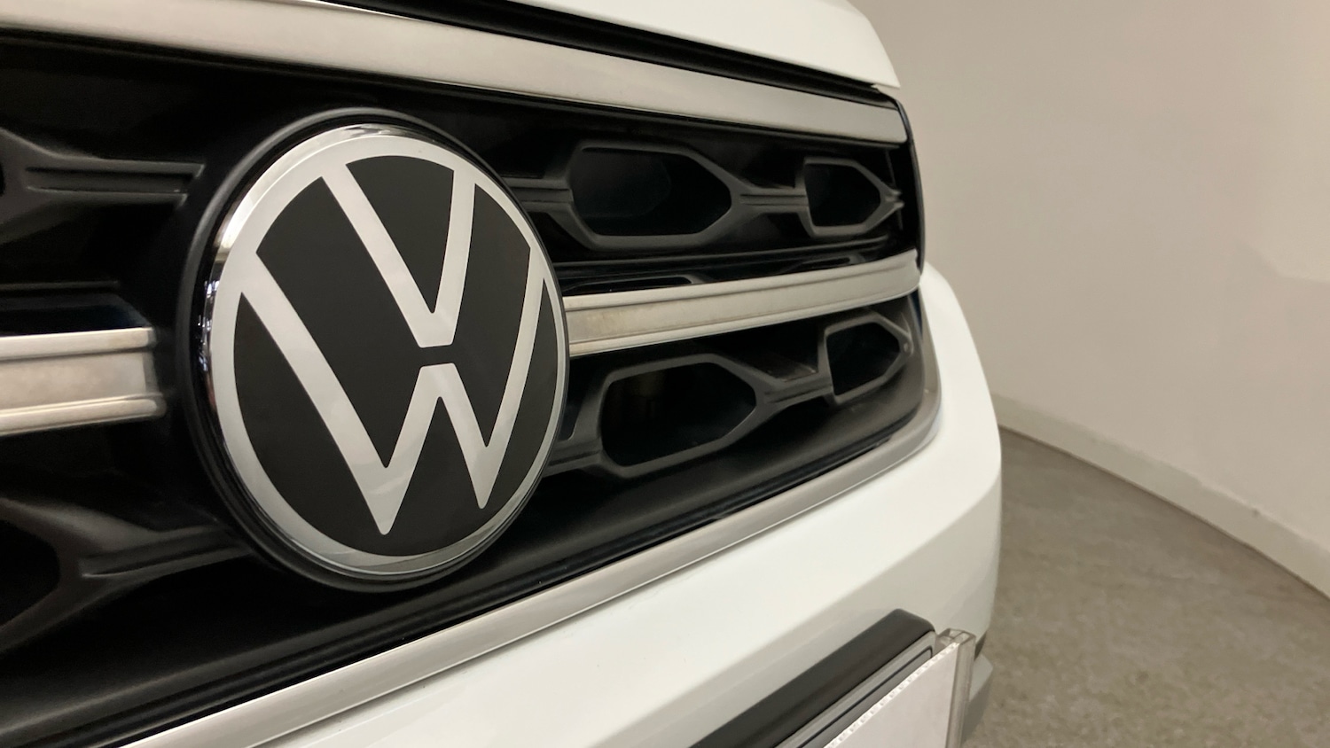 Used Volkswagen T-Roc 2022 for sale - 76232226: Photo 28