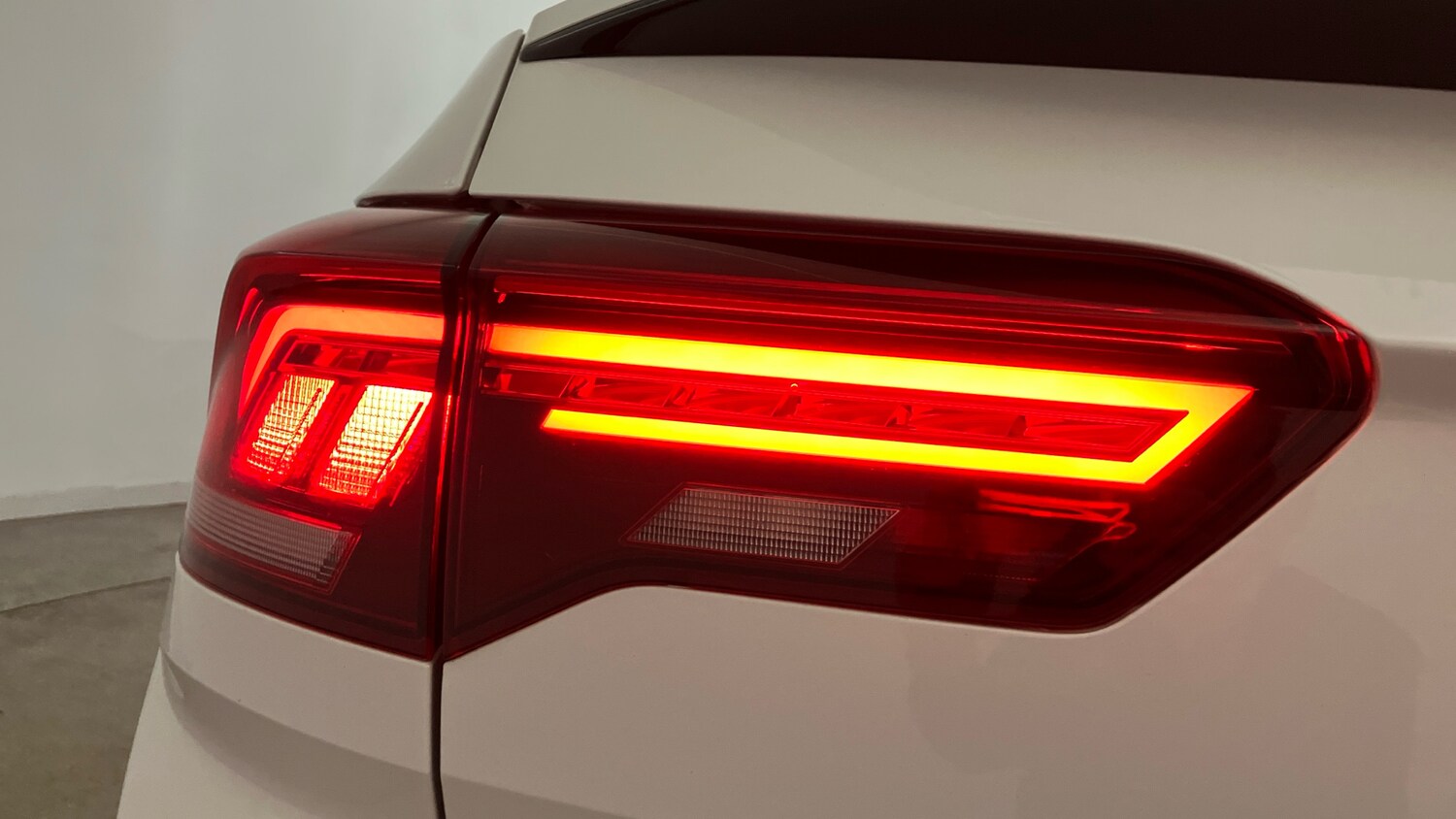 Used Volkswagen T-Roc 2022 for sale - 76232226: Photo 30