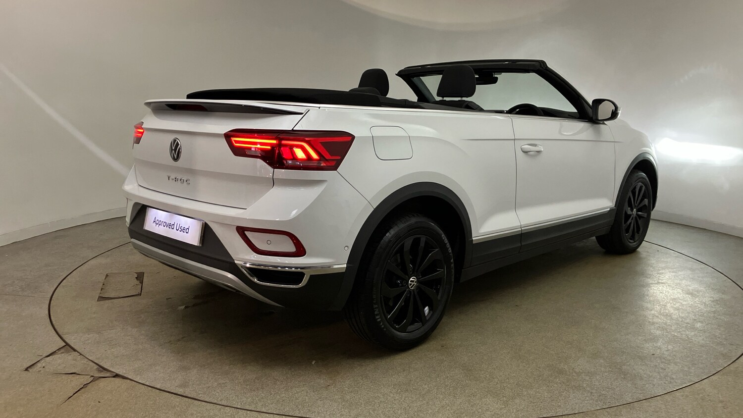 Used Volkswagen T-Roc 2022 for sale - 76232226: Photo 32