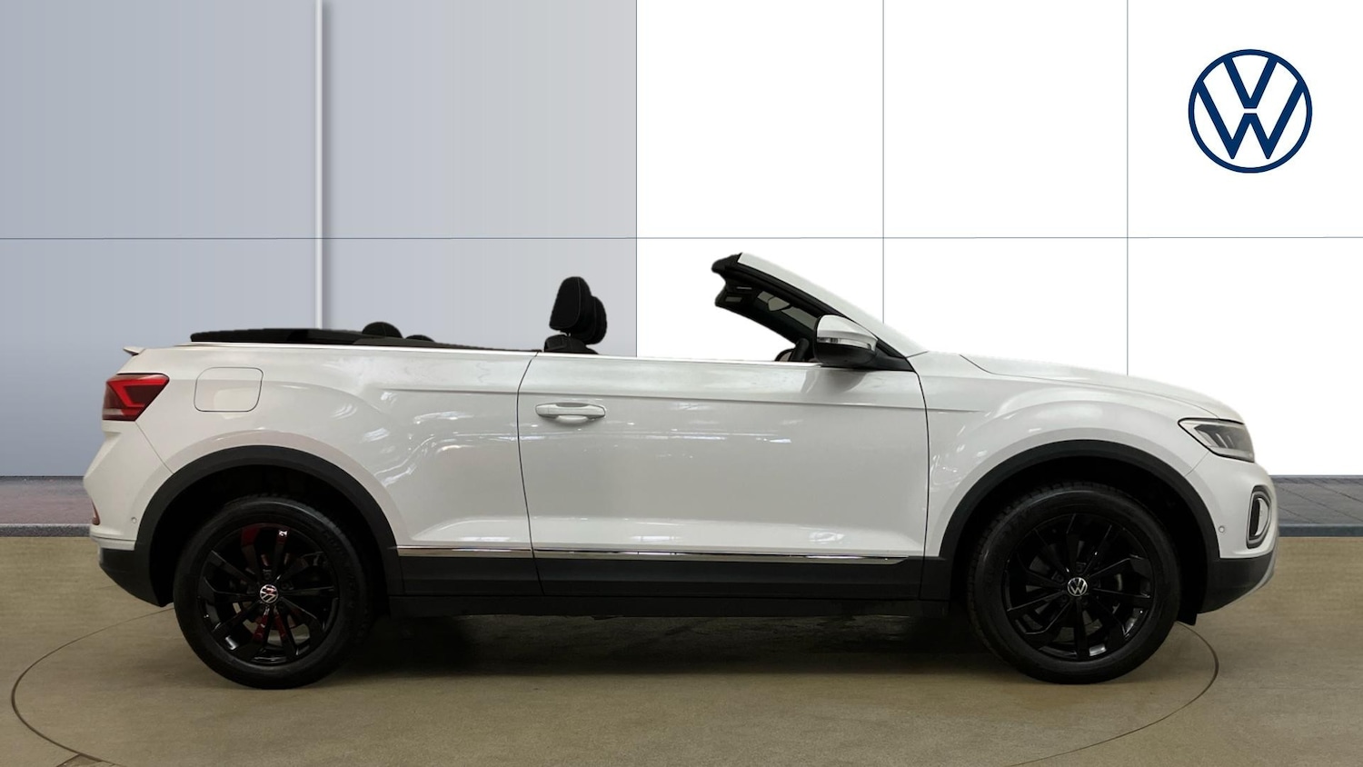 Used Volkswagen T-Roc 2022 for sale - 76232226: Photo 4