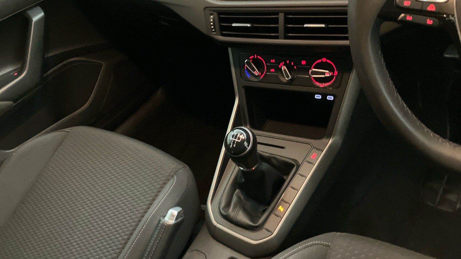 Used Volkswagen Polo 2021 for sale - 76877359: Photo 14