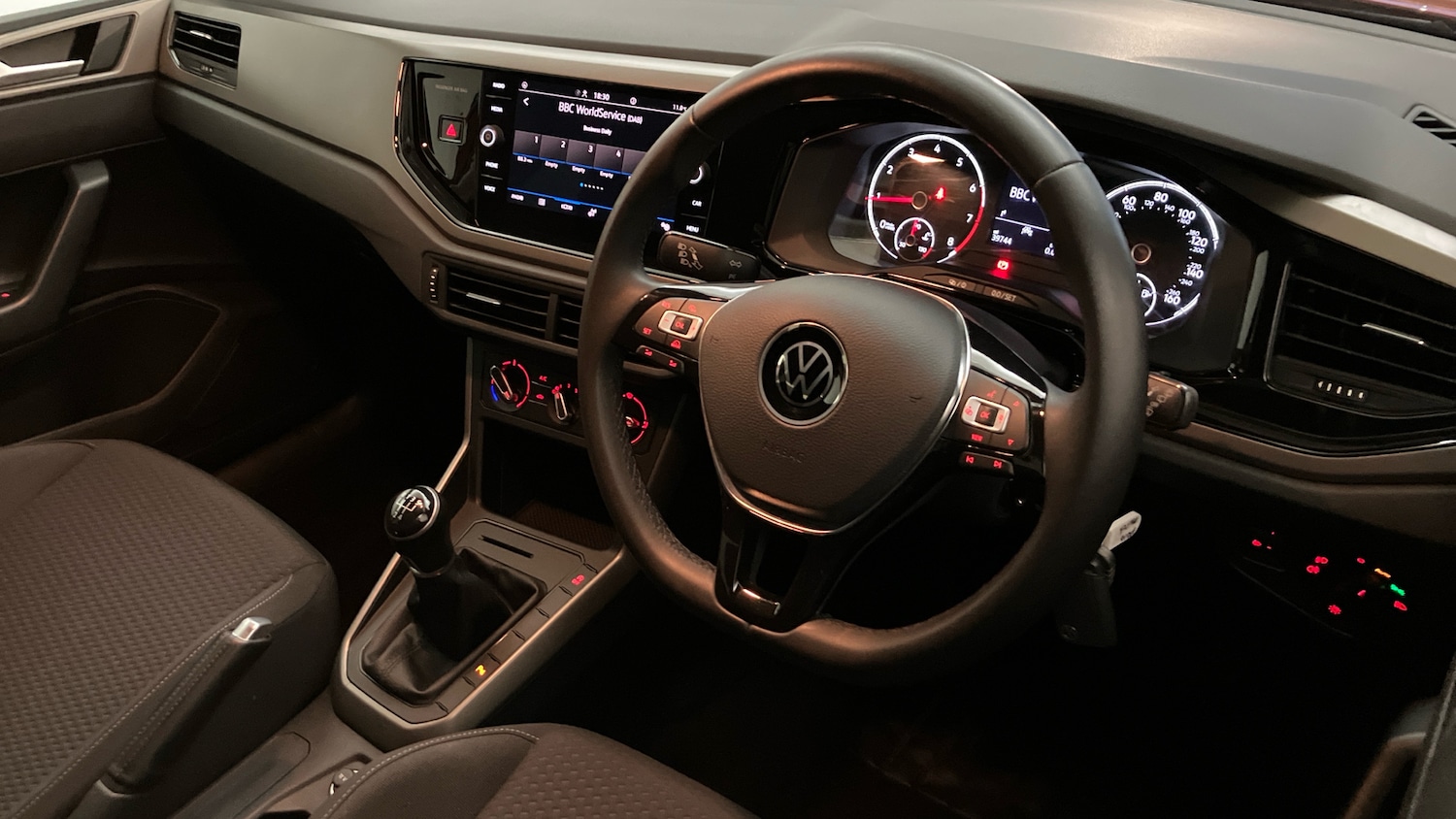 Used Volkswagen Polo 2021 for sale - 76877359: Photo 6