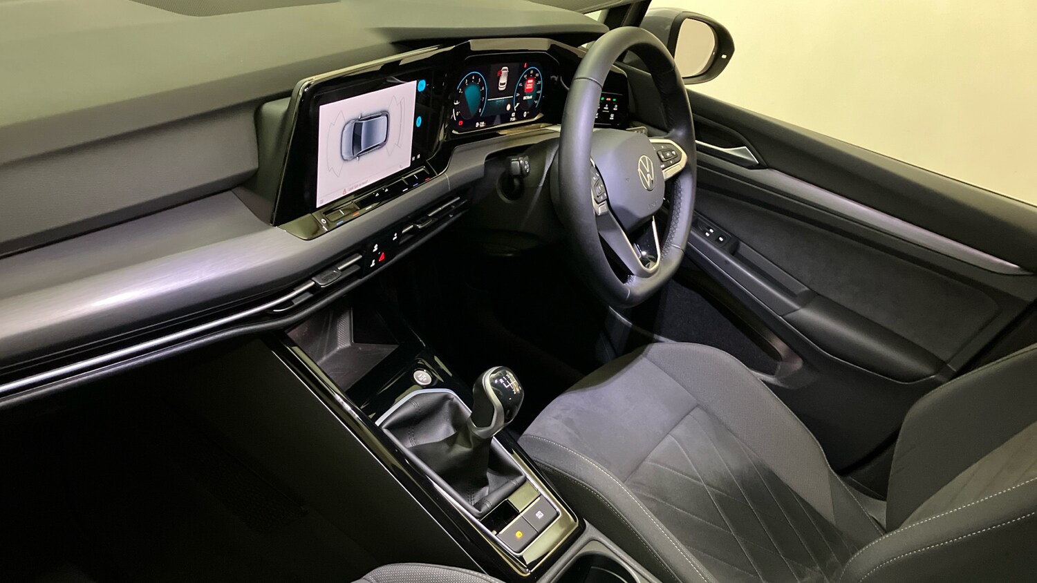 Used Volkswagen Golf 2023 for sale - 77508362: Photo 2