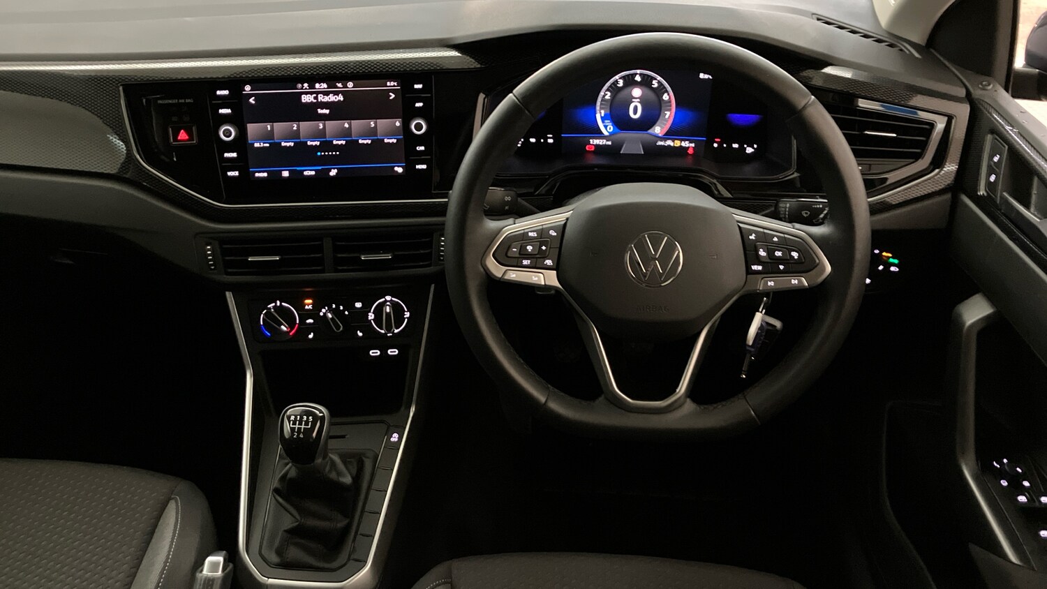 Used Volkswagen Polo 2024 for sale - 77893174: Photo 9