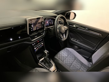 Used Volkswagen T-Roc 2023 for sale - 78367545: Photo