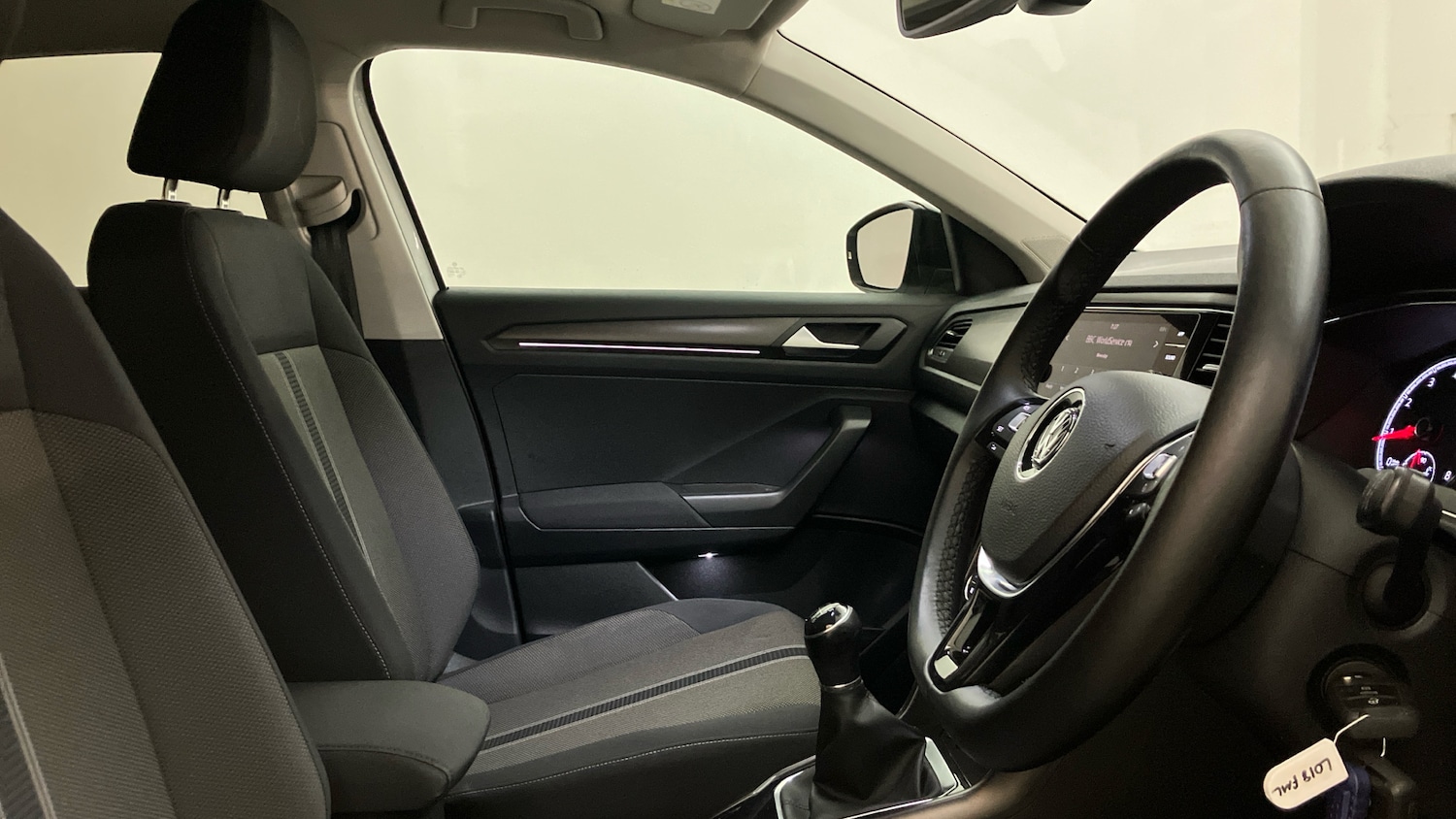 Used Volkswagen T-Roc 2018 for sale - 77225683: Photo 15