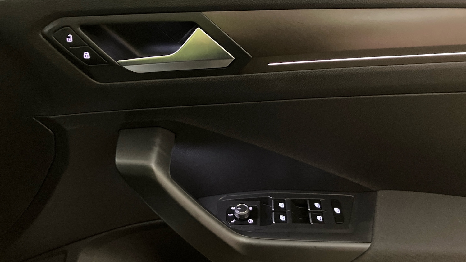 Used Volkswagen T-Roc 2018 for sale - 77225683: Photo 19