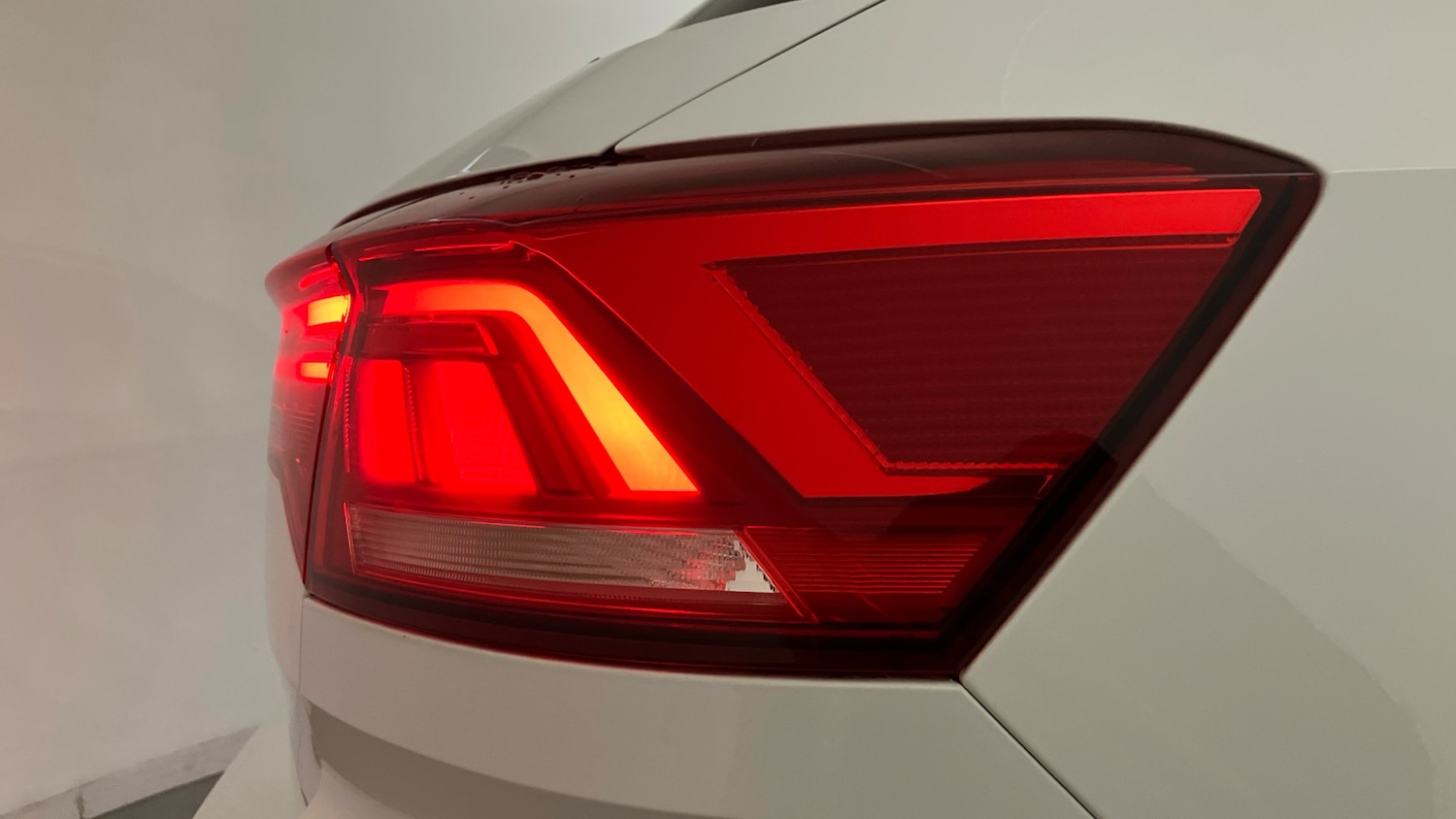 Used Volkswagen T-Roc 2018 for sale - 77225683: Photo 24