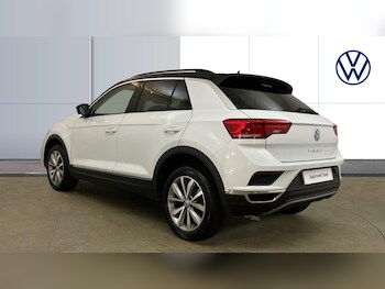 Used Volkswagen T-Roc 2018 for sale - 77225683: Photo