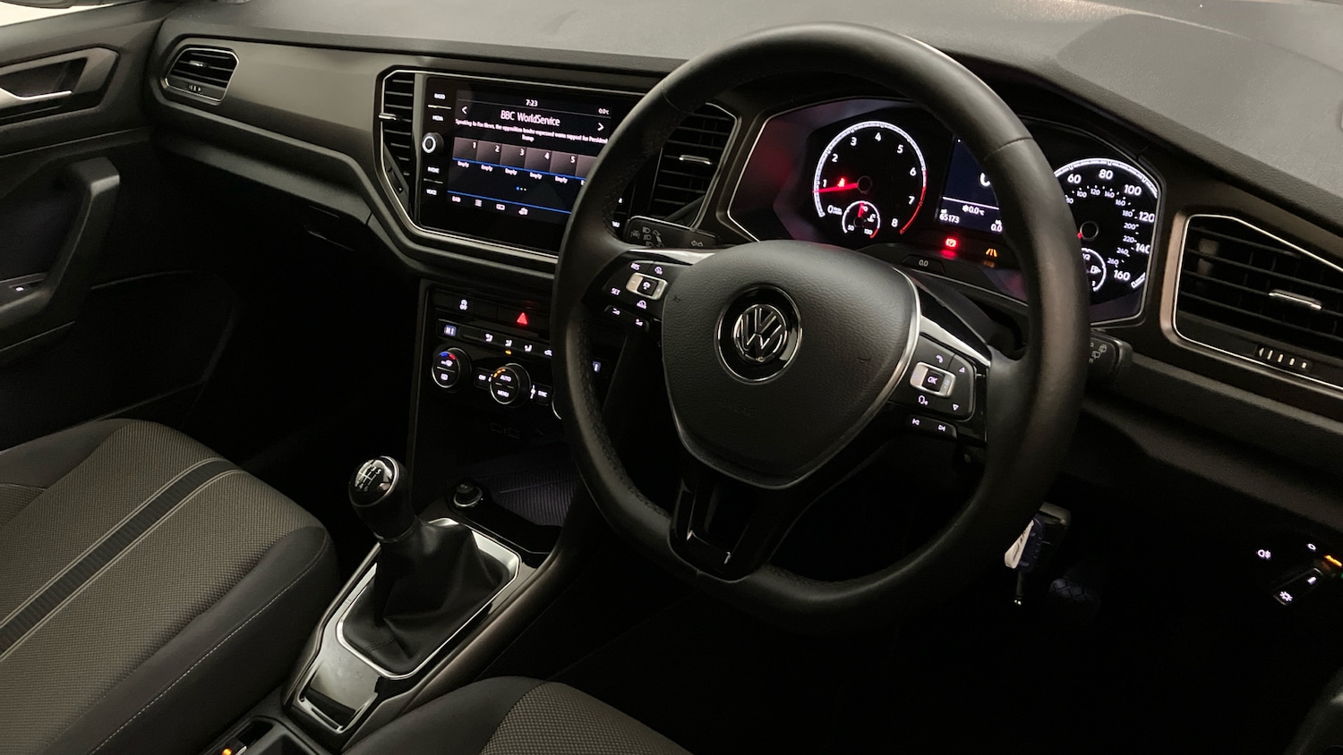 Used Volkswagen T-Roc 2018 for sale - 77225683: Photo 6