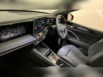 Used Volkswagen Tiguan 2024 for sale - 76143544: Photo 2