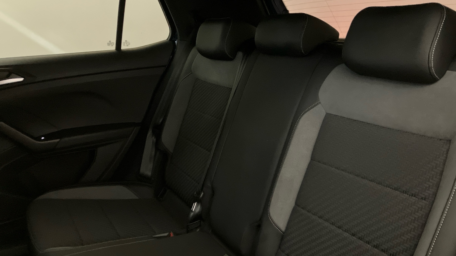 Used Volkswagen T-Cross 2022 for sale - 76402325: Photo 16