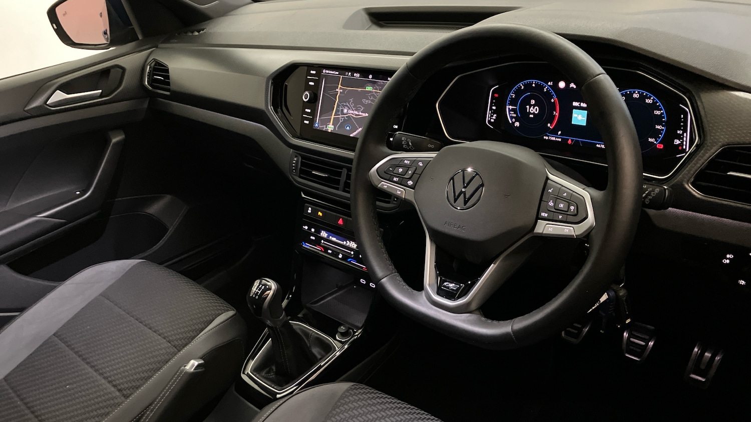 Used Volkswagen T-Cross 2022 for sale - 76402325: Photo 6