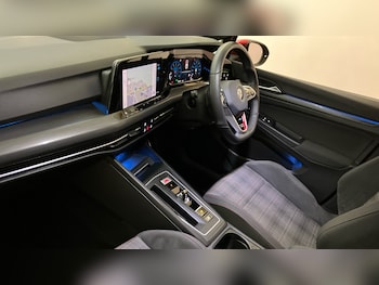 Used Volkswagen Golf 2021 for sale - 77324389: Photo