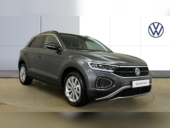 Used Volkswagen T-Roc 2025 for sale - 76945756: Photo