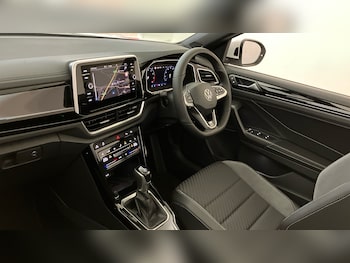 Used Volkswagen T-Roc 2026 for sale - 78900007: Photo
