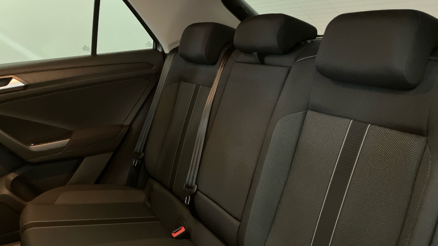 Used Volkswagen T-Roc 2025 for sale - 76381871: Photo 16