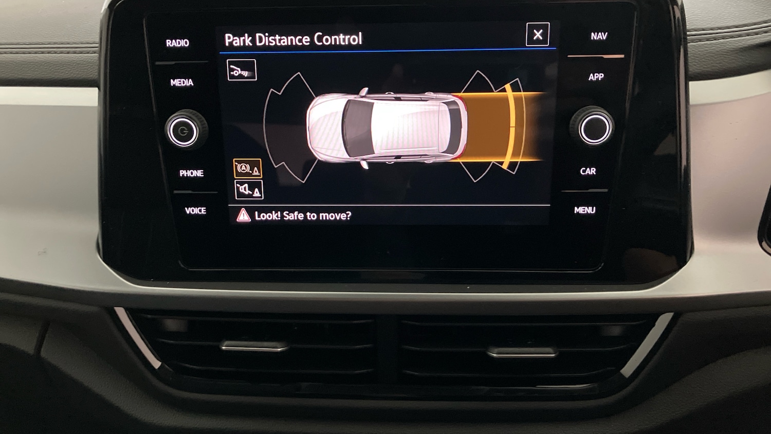 Used Volkswagen T-Roc 2025 for sale - 76381871: Photo 22