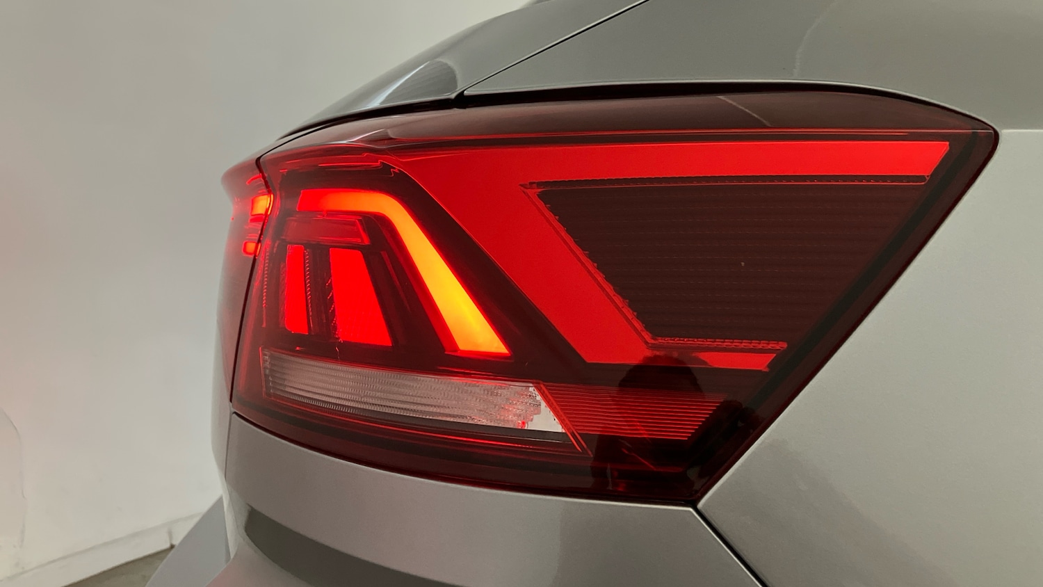 Used Volkswagen T-Roc 2025 for sale - 76381871: Photo 25