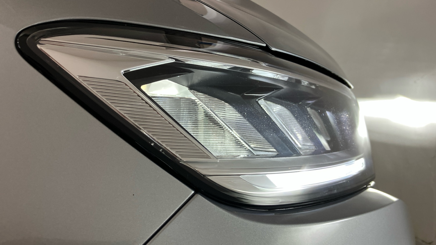 Used Volkswagen T-Roc 2025 for sale - 76381871: Photo 34