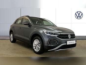 Used Volkswagen T-Roc 2024 for sale - 77517425: Photo