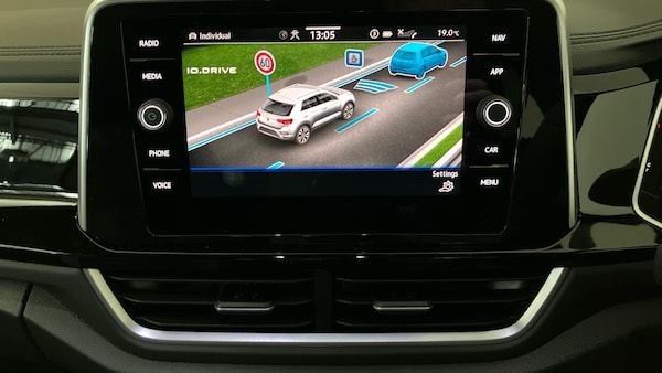 Used Volkswagen T-Roc 2025 for sale - 76063663: Photo 39