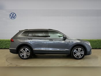 Used Volkswagen Tiguan Allspace 2023 for sale - 77883865: Photo