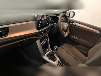 Used Volkswagen T-Roc 2025 for sale - 77983893: Photo