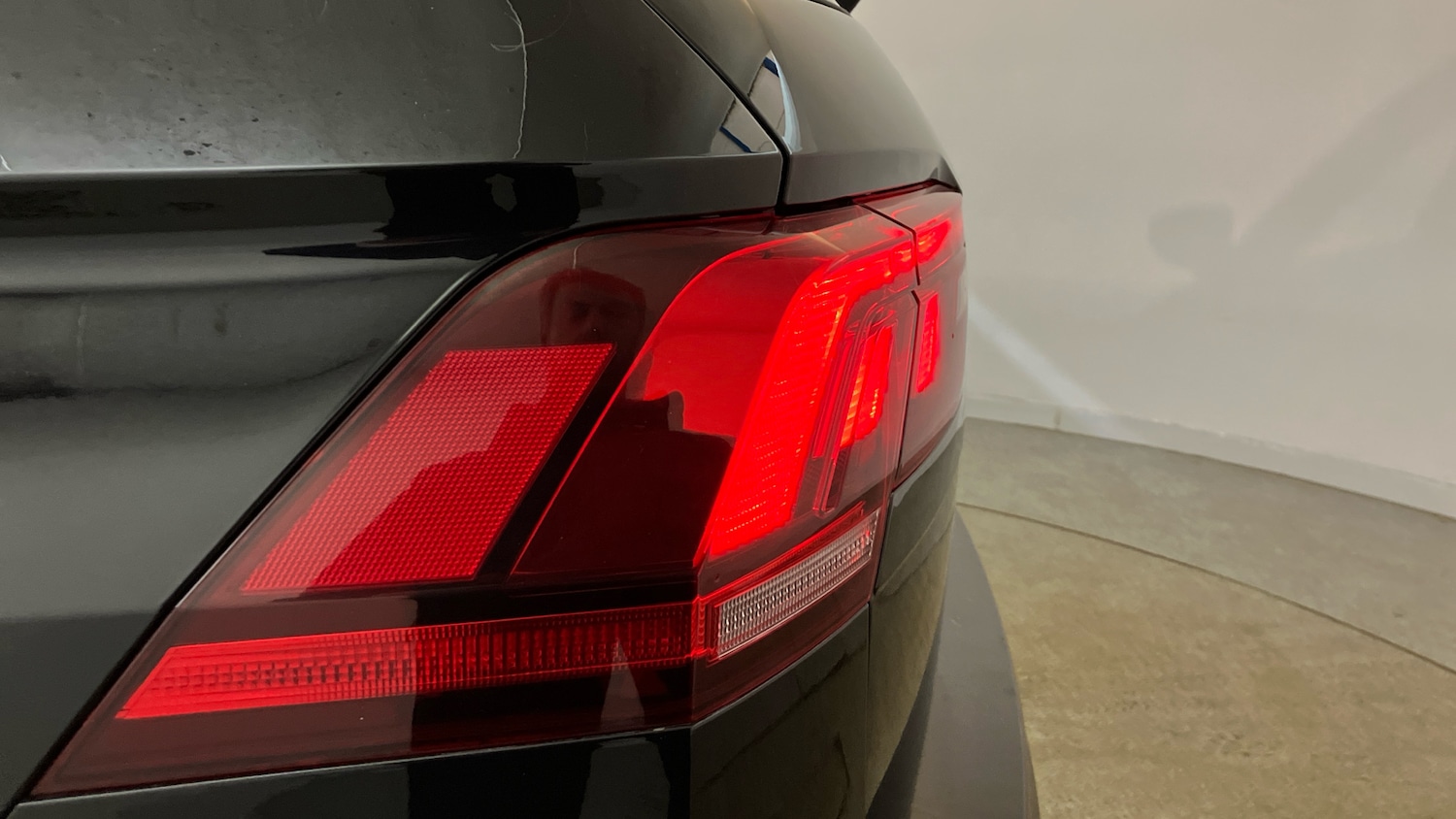 Used Volkswagen Tiguan 2020 for sale - 77393259: Photo 32