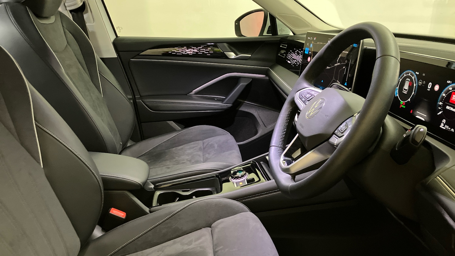 Used Volkswagen Tiguan 2025 for sale - 77273499: Photo 28