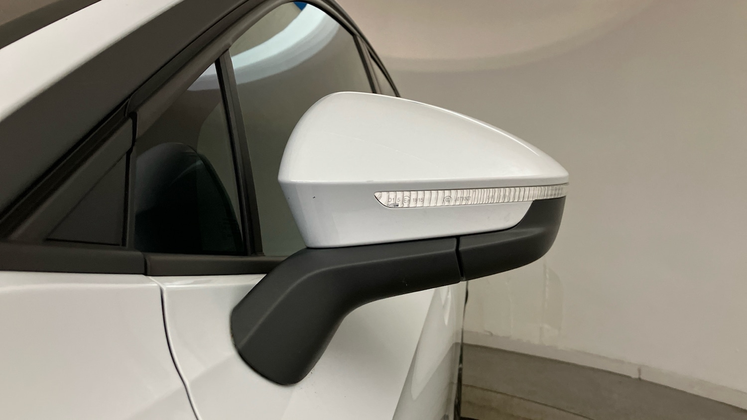 Used Volkswagen ID.4 2022 for sale - 76392235: Photo 30