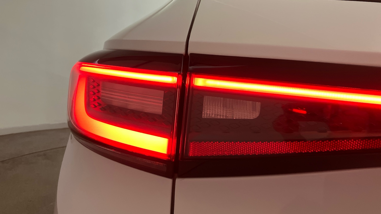 Used Volkswagen ID.4 2022 for sale - 76392235: Photo 33