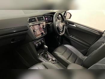 Used Volkswagen Tiguan 2020 for sale - 77830362: Photo