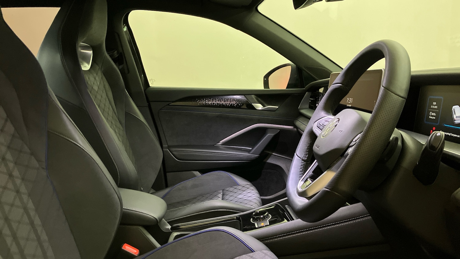 Used Volkswagen Touran 2025 for sale - 76339985: Photo 15