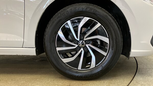 Used Volkswagen Polo 2022 for sale - 76117284: Photo 5