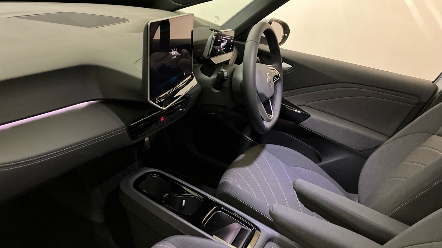 Used Volkswagen ID.3 2025 for sale - 77069219: Photo 2