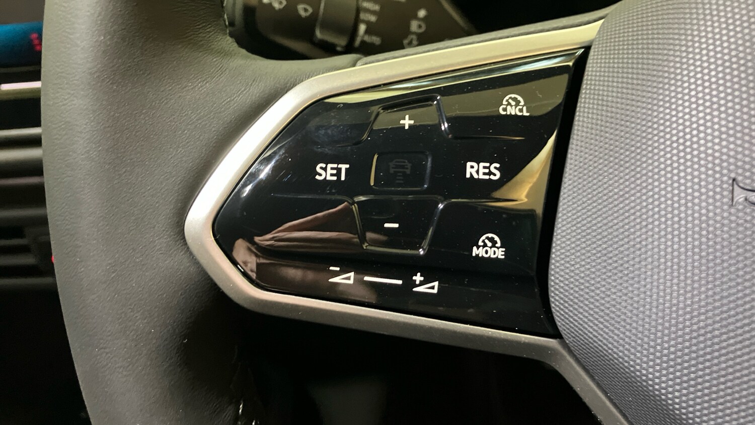 Used Volkswagen ID.4 2025 for sale - 76317396: Photo 17