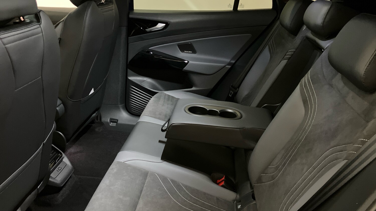 Used Volkswagen ID.4 2025 for sale - 76317396: Photo 26