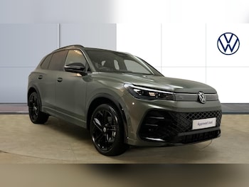 2025 (25) - 2.0 TDI R-Line 5dr DSG Diesel Estate