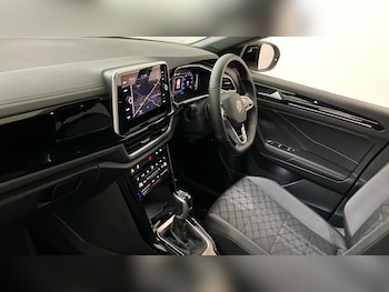 Used Volkswagen T-Roc 2023 for sale - 75512194: Photo