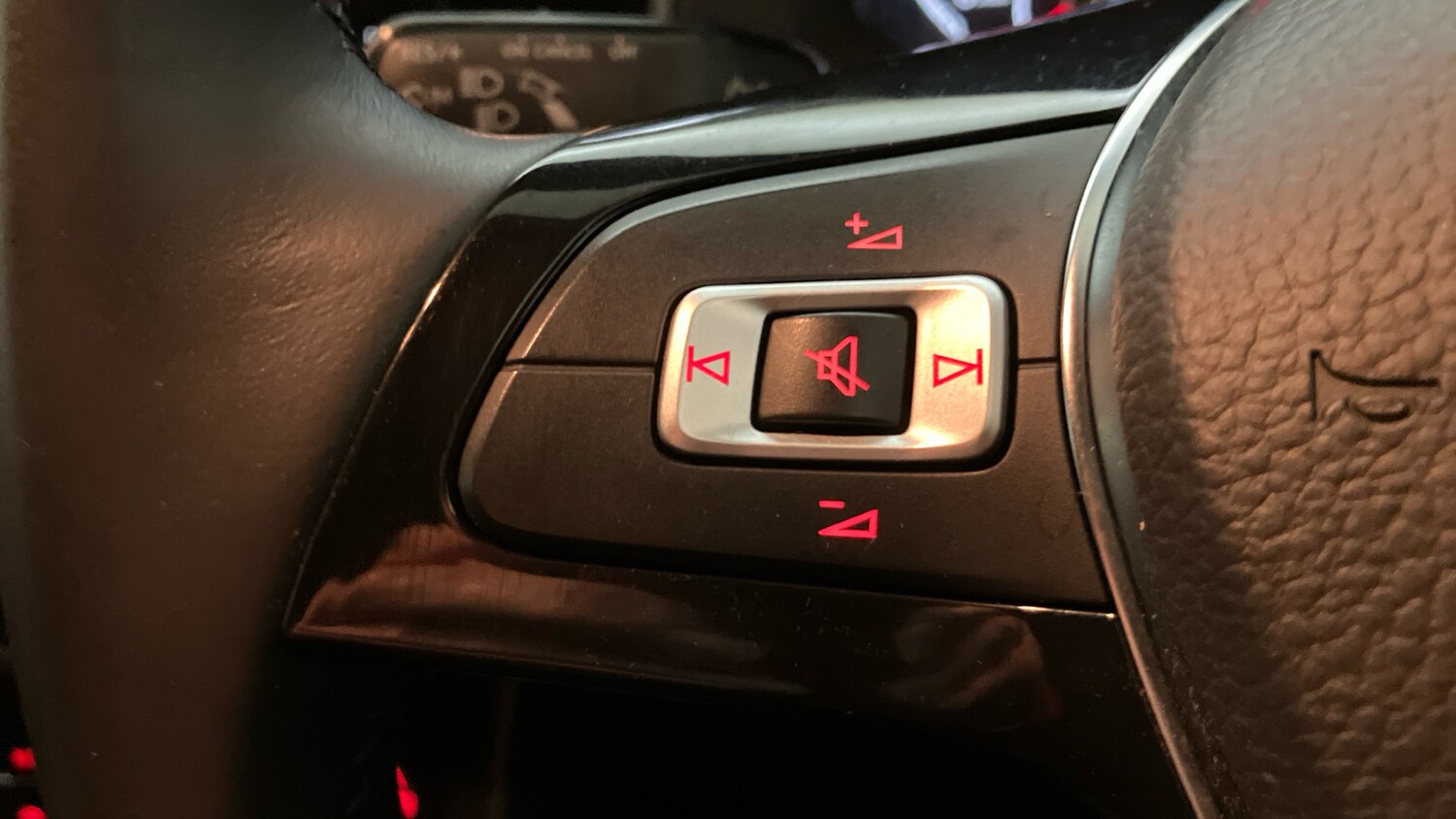 Used Volkswagen Polo 2019 for sale - 76627801: Photo 17