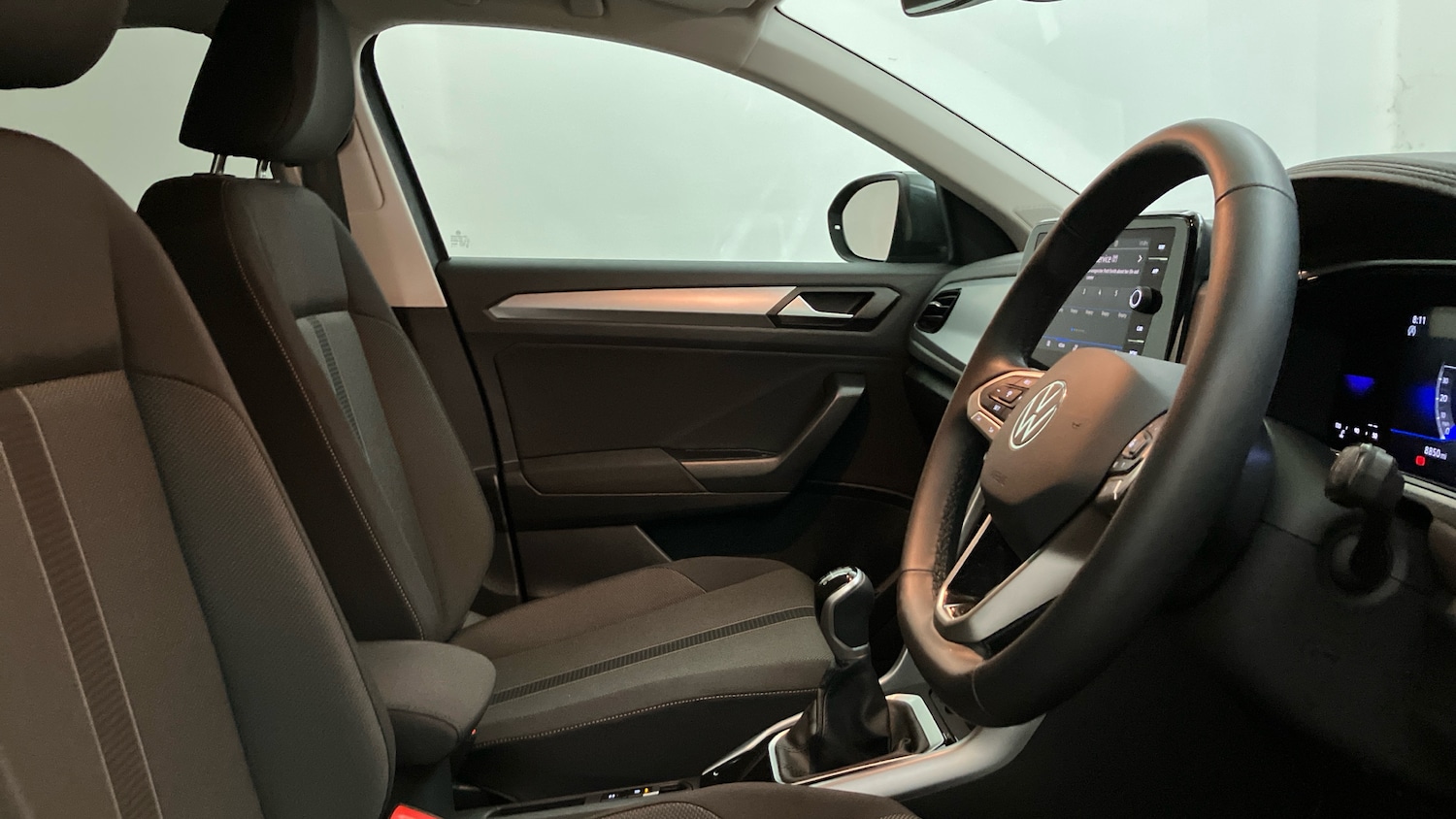 Used Volkswagen T-Roc 2025 for sale - 77324381: Photo 15