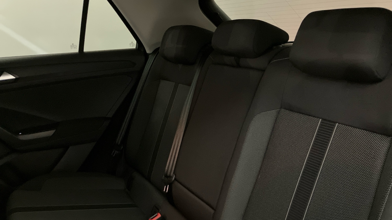 Used Volkswagen T-Roc 2025 for sale - 77324381: Photo 16