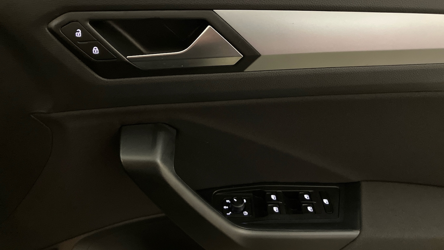 Used Volkswagen T-Roc 2025 for sale - 77324381: Photo 19