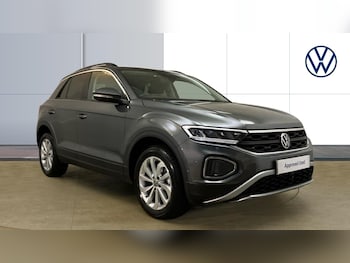 Used Volkswagen T-Roc 2025 for sale - 77324381: Photo
