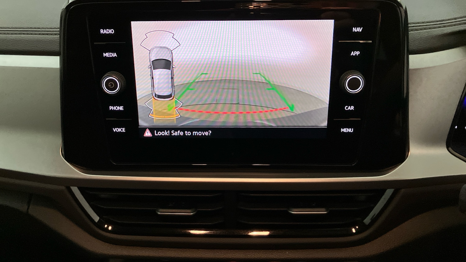 Used Volkswagen T-Roc 2025 for sale - 77324381: Photo 21