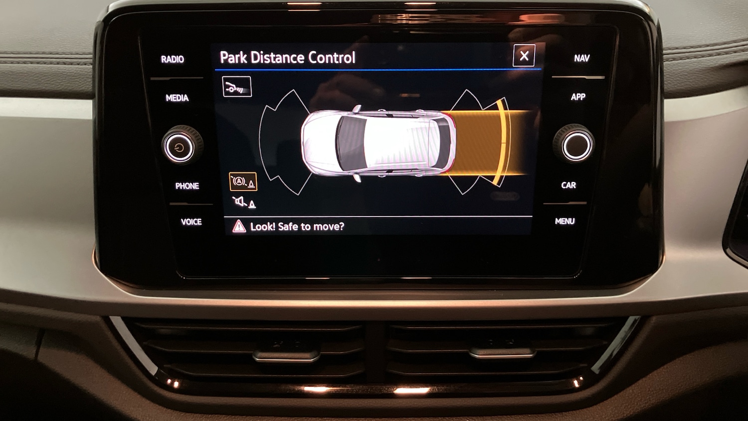 Used Volkswagen T-Roc 2025 for sale - 77324381: Photo 22