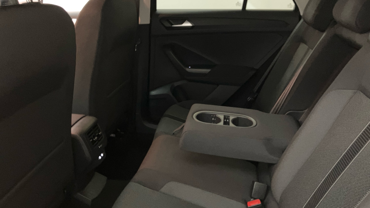 Used Volkswagen T-Roc 2025 for sale - 77324381: Photo 24